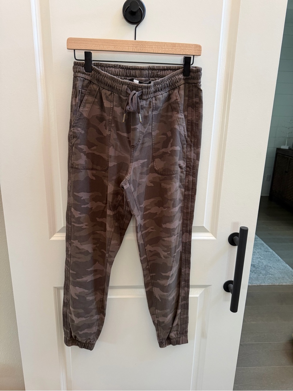 Athleta Women's Camouflage Joggers - Brown